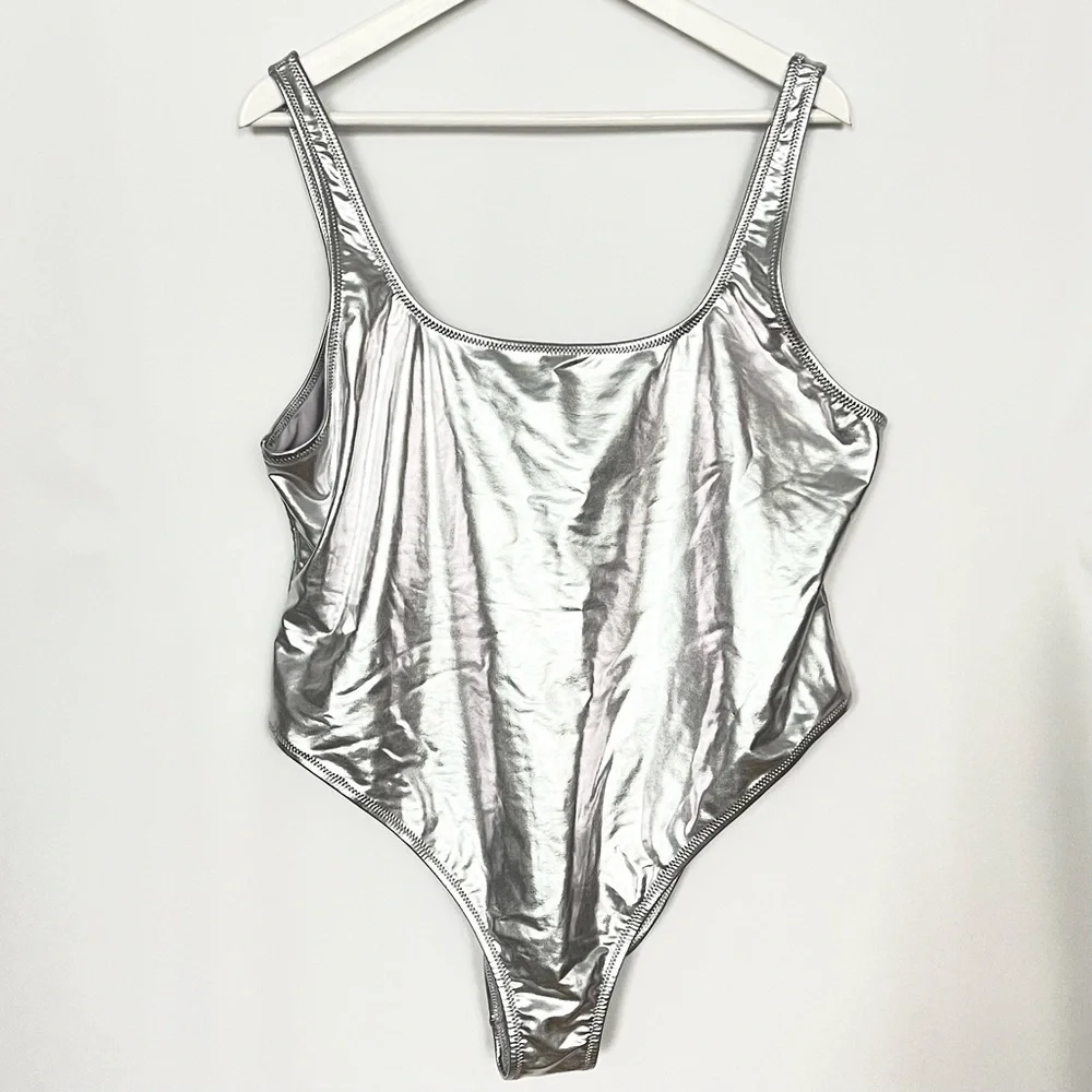 NWT SKIMS Nickel Metallic One Piece Swimsuit 3X Silver High Cut Scoop Neck